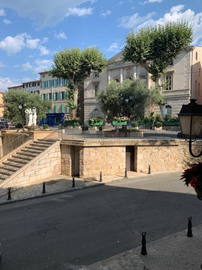 Appartement Douillet Лорґ Екстер'єр фото